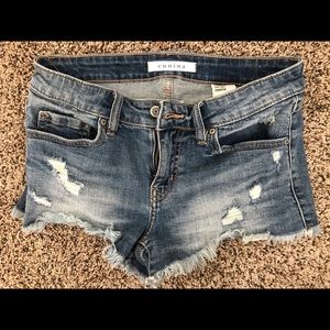 Eunina Pixie Low Rise Cut Off Shortie size S